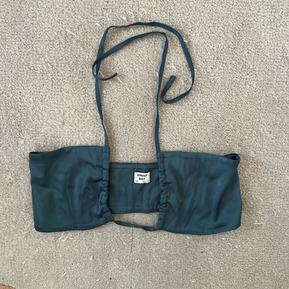 aritzia adjustable bra halter top size xxs blue